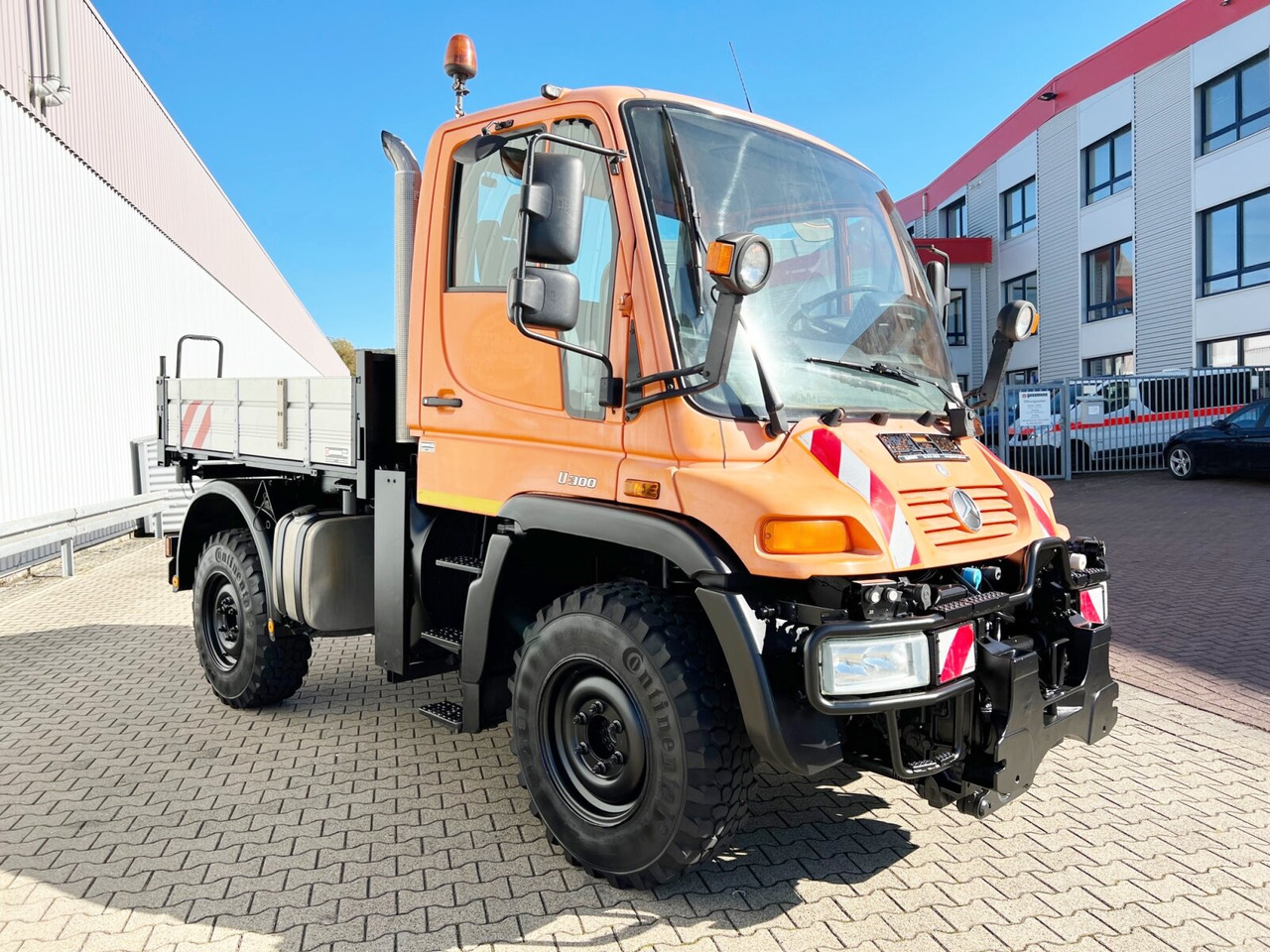 Unimog U 300 4x4 U 300 4x4, Kipper, Kommunalhydraulik, VarioPilot, Zapfwelle en crédit-bail Unimog U 300 4x4 U 300 4x4, Kipper, Kommunalhydraulik, VarioPilot, Zapfwelle: photos 9