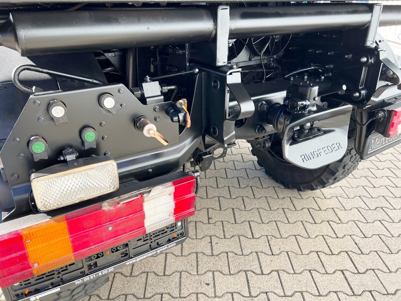 Unimog U 300 4x4 U 300 4x4, Kipper, Kommunalhydraulik, VarioPilot, Zapfwelle en crédit-bail Unimog U 300 4x4 U 300 4x4, Kipper, Kommunalhydraulik, VarioPilot, Zapfwelle: photos 13