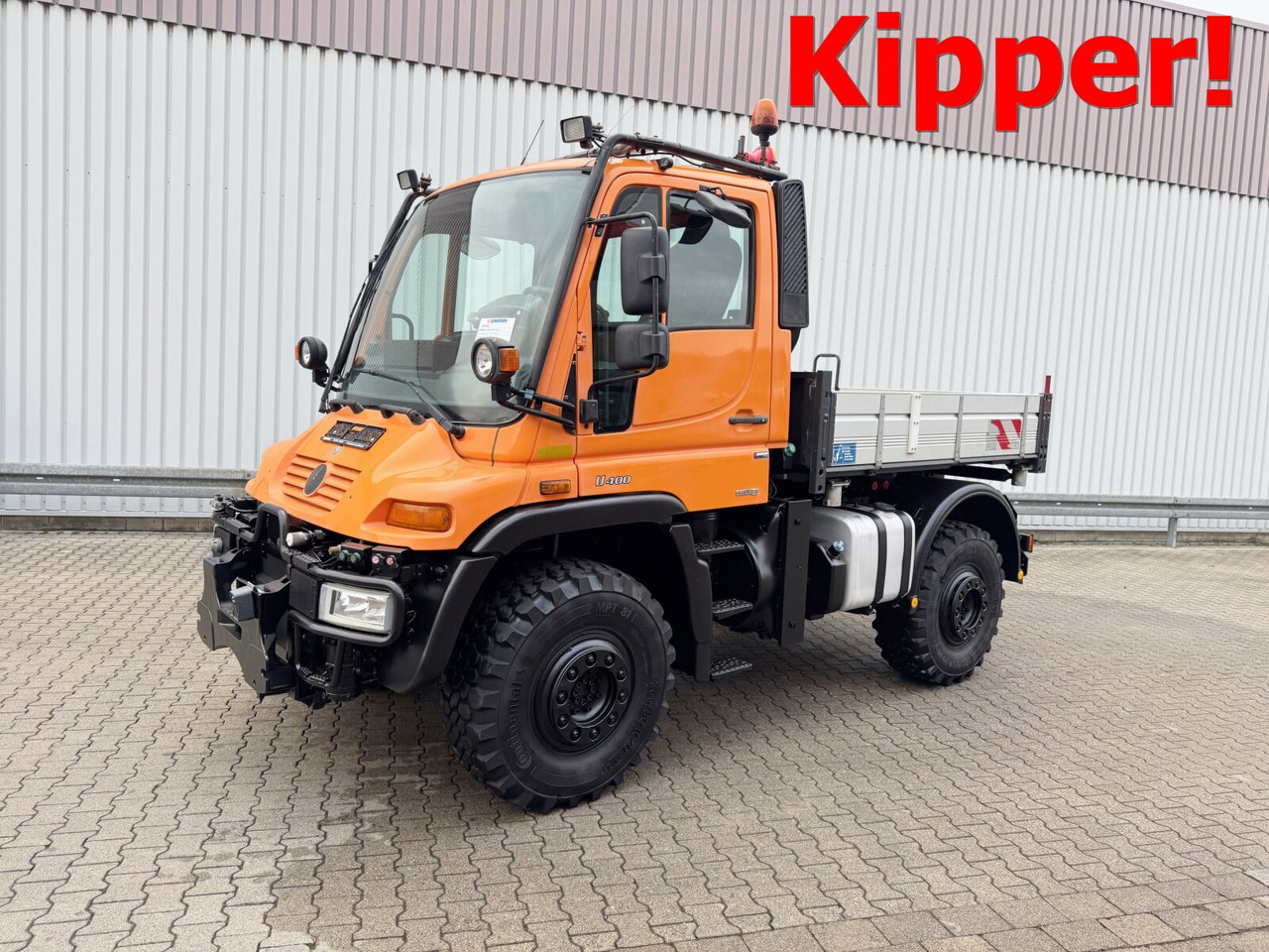 Unimog U 400 405/12 4x4 U 400 405/12 4x4, Kipper, Kommunalhydraulik, VarioPilot, Zapfwelle - Véhicule utilitaire: photos 1 Unimog U 400 405/12 4x4 U 400 405/12 4x4, Kipper, Kommunalhydraulik, VarioPilot, Zapfwelle - Véhicule utilitaire: photos 1