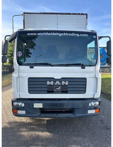 Camion fourgon MAN TGL 12.210 MANUAL + 2000 KG LIFT + 2.60 M HIGH BIG BOX + AIRCO + SPRING / SPRING + 3 SEATS: photos 8