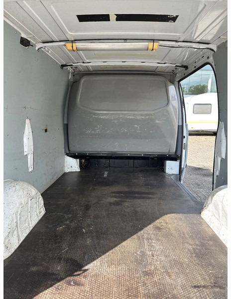 Mercedes-Benz Vito 109 CDI + AIRCO + 3 SEATS + APK/TUV + TOWBAR / AHK - Fourgonnette: photos 5 Mercedes-Benz Vito 109 CDI + AIRCO + 3 SEATS + APK/TUV + TOWBAR / AHK - Fourgonnette: photos 5
