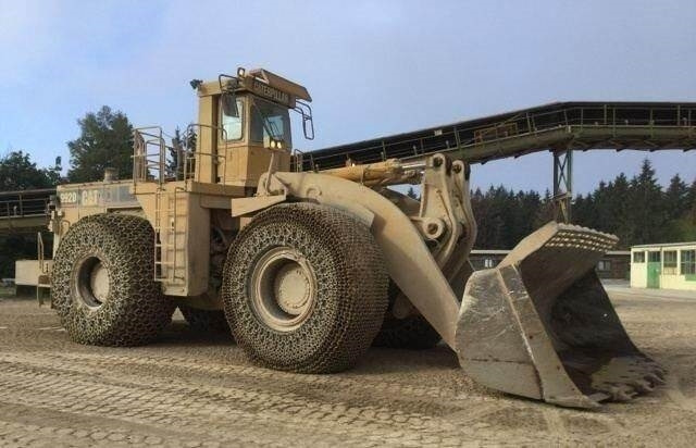 CAT 992D - Chargeuse sur pneus: photos 2 CAT 992D - Chargeuse sur pneus: photos 2