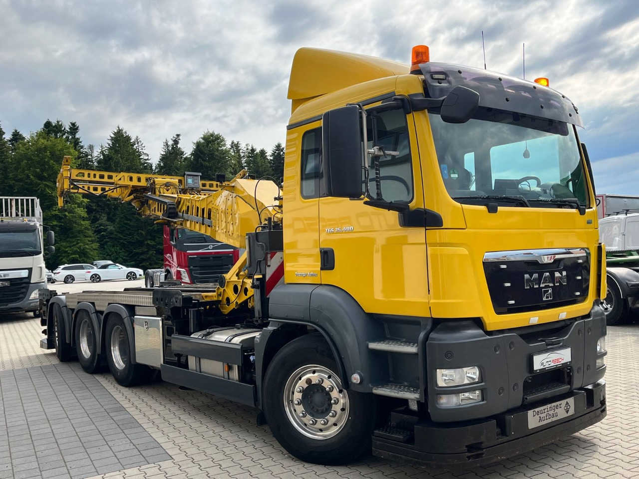 MAN TGS 35.480 8x4-4BL Deuringer Garagentransporter - Camion grue: photos 2 MAN TGS 35.480 8x4-4BL Deuringer Garagentransporter - Camion grue: photos 2
