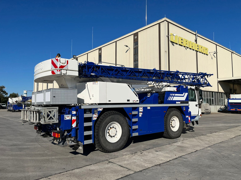 Liebherr LTM 1030-2.1 - Grue mobile: photos 2 Liebherr LTM 1030-2.1 - Grue mobile: photos 2