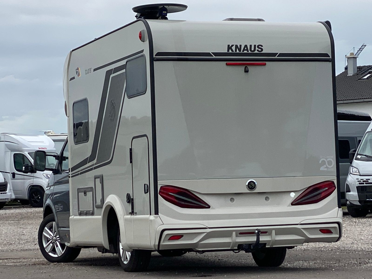 Knaus TOURER Vansation 500 MQ,4 Personen,AHK,slidebett - Camping-car profilé: photos 4 Knaus TOURER Vansation 500 MQ,4 Personen,AHK,slidebett - Camping-car profilé: photos 4
