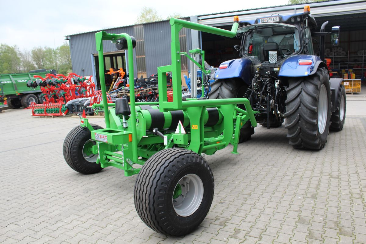 Intertech Wickelmaschine IT 1500 - Enrubanneuse: photos 1 Intertech Wickelmaschine IT 1500 - Enrubanneuse: photos 1