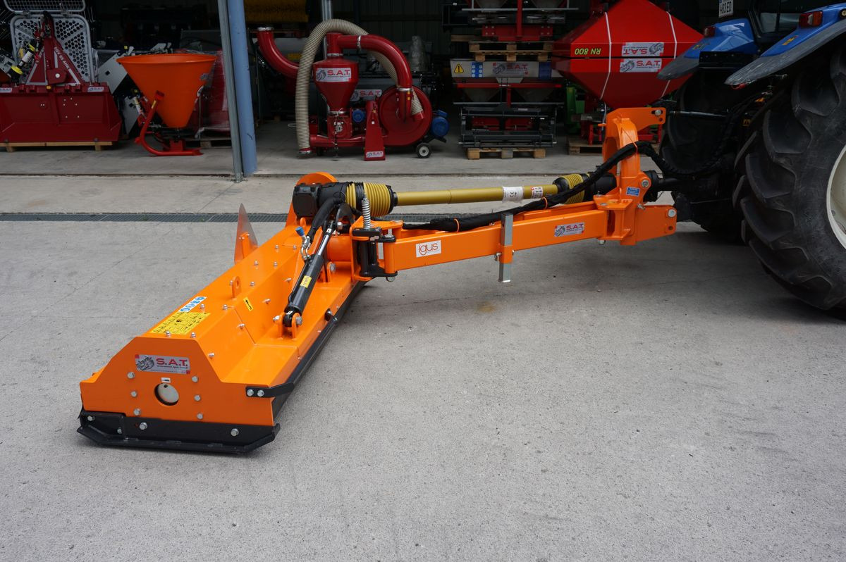 Talex Böschungsmulcher RB 200-Neumaschine - Broyeur/ Épareuse: photos 1 Talex Böschungsmulcher RB 200-Neumaschine - Broyeur/ Épareuse: photos 1