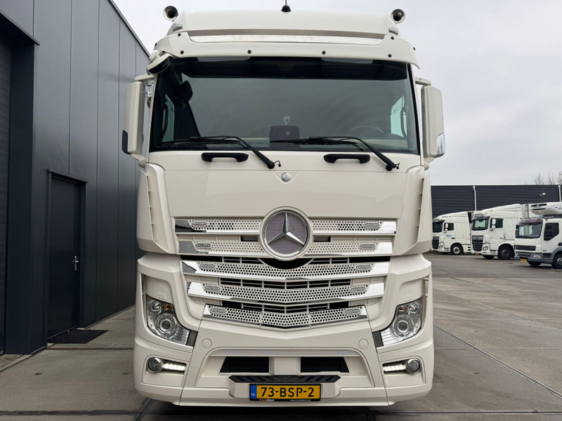 Mercedes-Benz ACTROS 2648 / 6X2 / Taill lift / TUV: 3-2026 / NL Truck - Camion fourgon: photos 4 Mercedes-Benz ACTROS 2648 / 6X2 / Taill lift / TUV: 3-2026 / NL Truck - Camion fourgon: photos 4