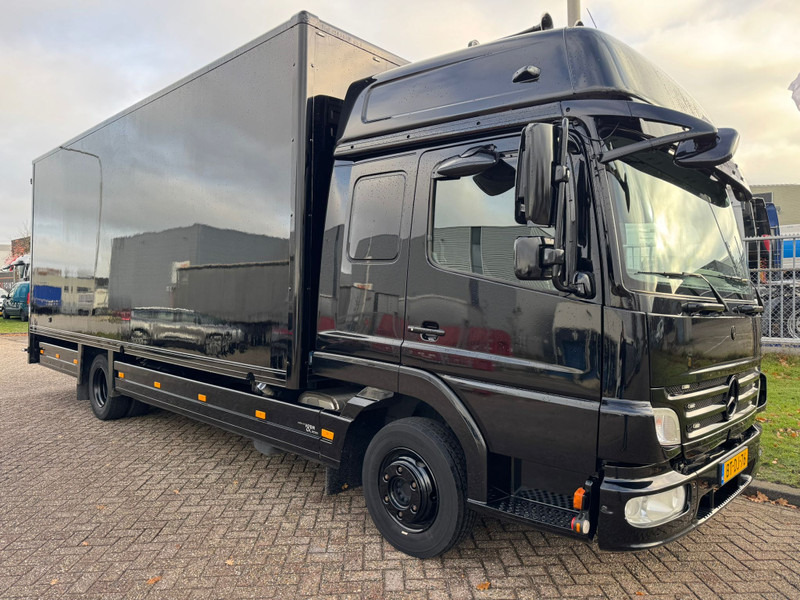 Mercedes-Benz ATEGO 818 / 228.000..KM!! / Sleeping Cab / TUV: 7-2026 / NL Truck - Camion fourgon: photos 2 Mercedes-Benz ATEGO 818 / 228.000..KM!! / Sleeping Cab / TUV: 7-2026 / NL Truck - Camion fourgon: photos 2