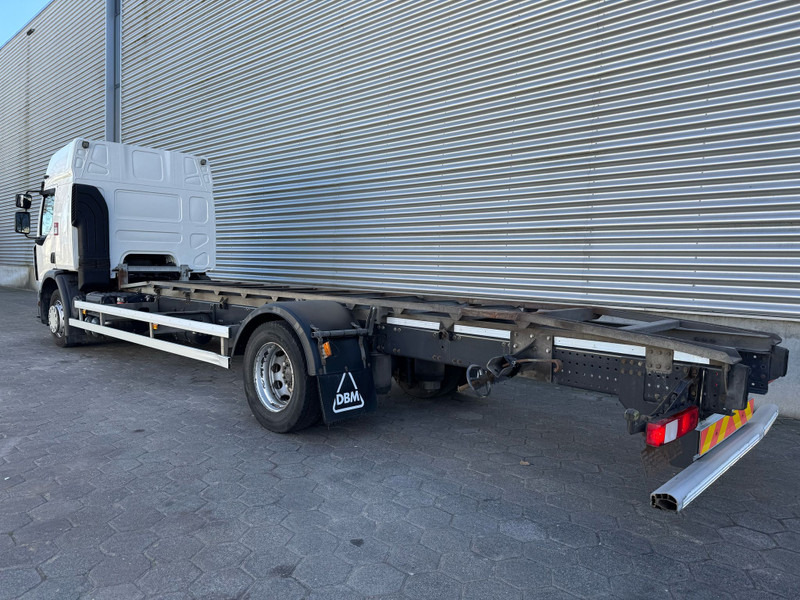 Renault D16 / BDF / Wide / 4 In Stock / TUV: 6-2025 / Belgium Truck - Camion porte-conteneur/ Caisse mobile: photos 4 Renault D16 / BDF / Wide / 4 In Stock / TUV: 6-2025 / Belgium Truck - Camion porte-conteneur/ Caisse mobile: photos 4