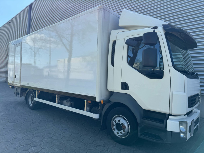 Volvo FL 240 / Klima / Tail Lift / 6 Cilinder / TUV:8-2025 - Camion fourgon: photos 2 Volvo FL 240 / Klima / Tail Lift / 6 Cilinder / TUV:8-2025 - Camion fourgon: photos 2