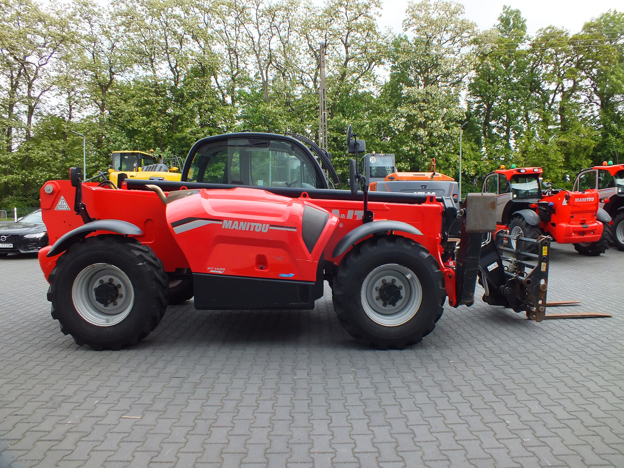 Chargeuse sur pneus télescopique pour Engins de chantier MANITOU MT 1440 Easy: photos 6