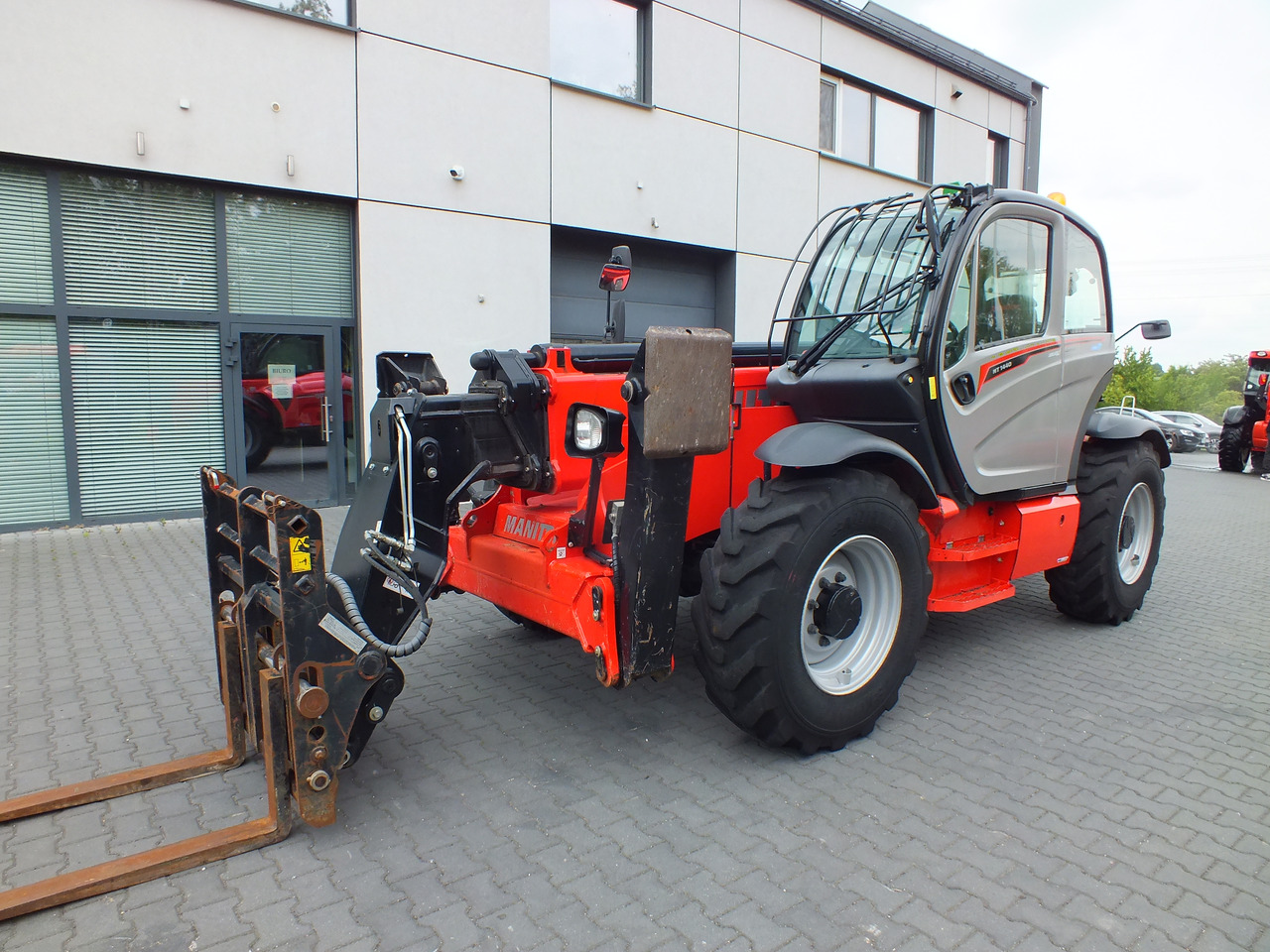 Chargeuse sur pneus télescopique pour Engins de chantier MANITOU MT 1440 Easy: photos 10