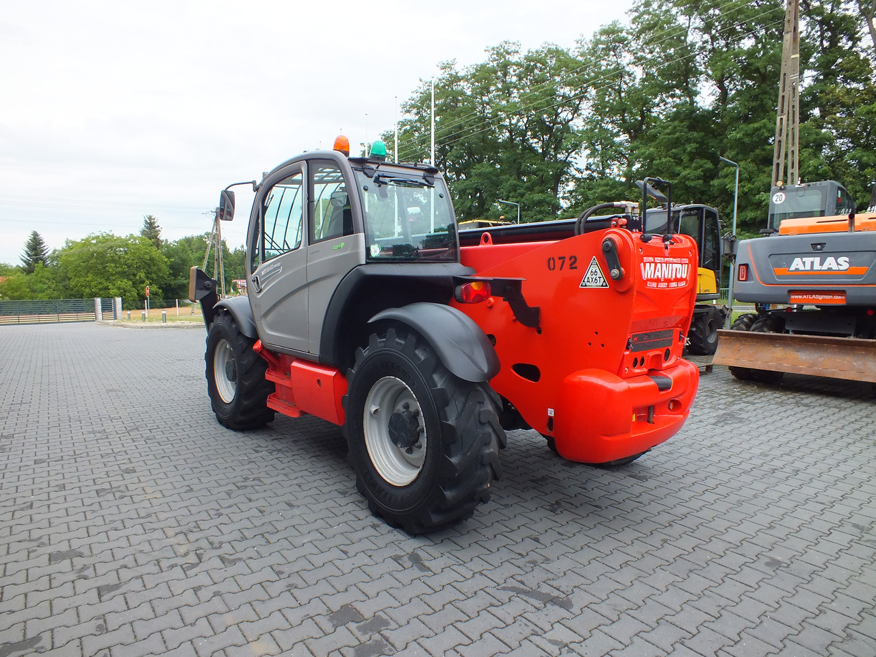 MANITOU MT1840 - Chargeuse sur pneus télescopique pour Pelle: photos 5 MANITOU MT1840 - Chargeuse sur pneus télescopique pour Pelle: photos 5