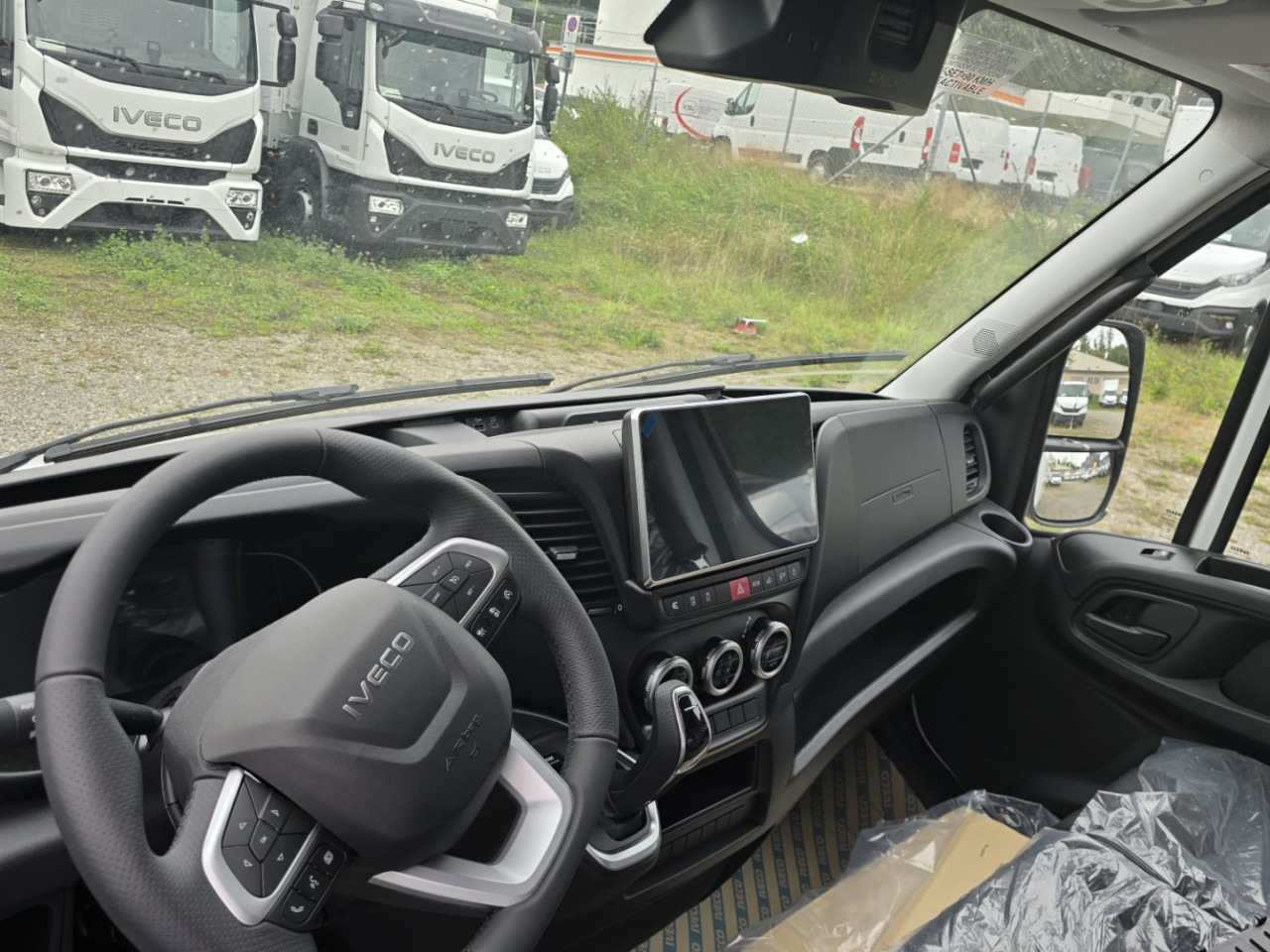 IVECO DAILY 35S18HA8 Koffer/Ladebordwand - Châssis cabine: photos 3 IVECO DAILY 35S18HA8 Koffer/Ladebordwand - Châssis cabine: photos 3