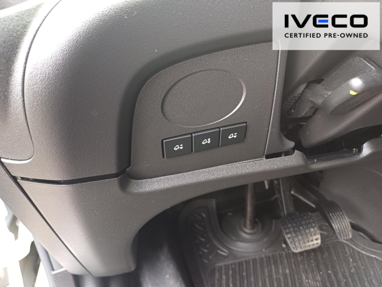 Fourgon utilitaire IVECO Daily 35S14NA8V/P CNG Euro6 Klima AHK Navi ZV: photos 6 Fourgon utilitaire IVECO Daily 35S14NA8V/P CNG Euro6 Klima AHK Navi ZV: photos 6