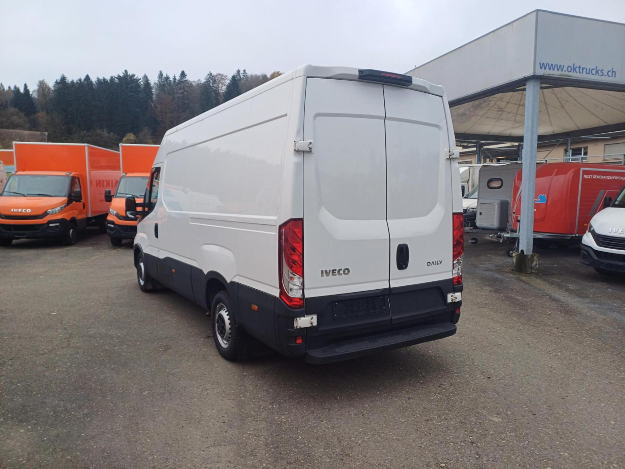 IVECO Daily 35S16V Euro6 Klima ZV - Fourgon utilitaire: photos 5 IVECO Daily 35S16V Euro6 Klima ZV - Fourgon utilitaire: photos 5