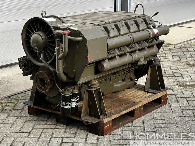 Deutz AG F12L413 - Moteur: photos 1 Deutz AG F12L413 - Moteur: photos 1