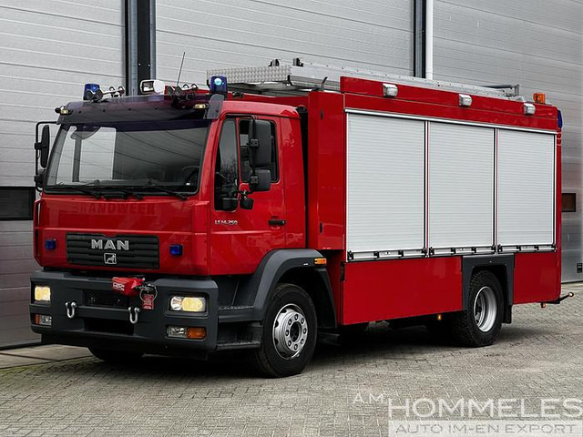 MAN LE 14.250 rescue vehicle - Camion de pompier: photos 2 MAN LE 14.250 rescue vehicle - Camion de pompier: photos 2