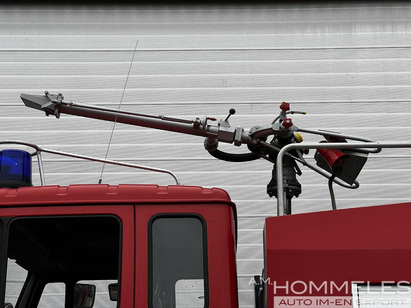 Mercedes-Benz 1831 AK 4x4 - Camion de pompier: photos 5 Mercedes-Benz 1831 AK 4x4 - Camion de pompier: photos 5