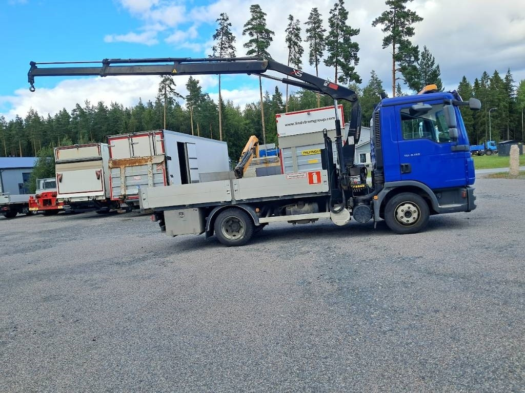 MAN TGL 8.150 Hiab 066-2 10v tarkastettu - Camion grue: photos 2 MAN TGL 8.150 Hiab 066-2 10v tarkastettu - Camion grue: photos 2