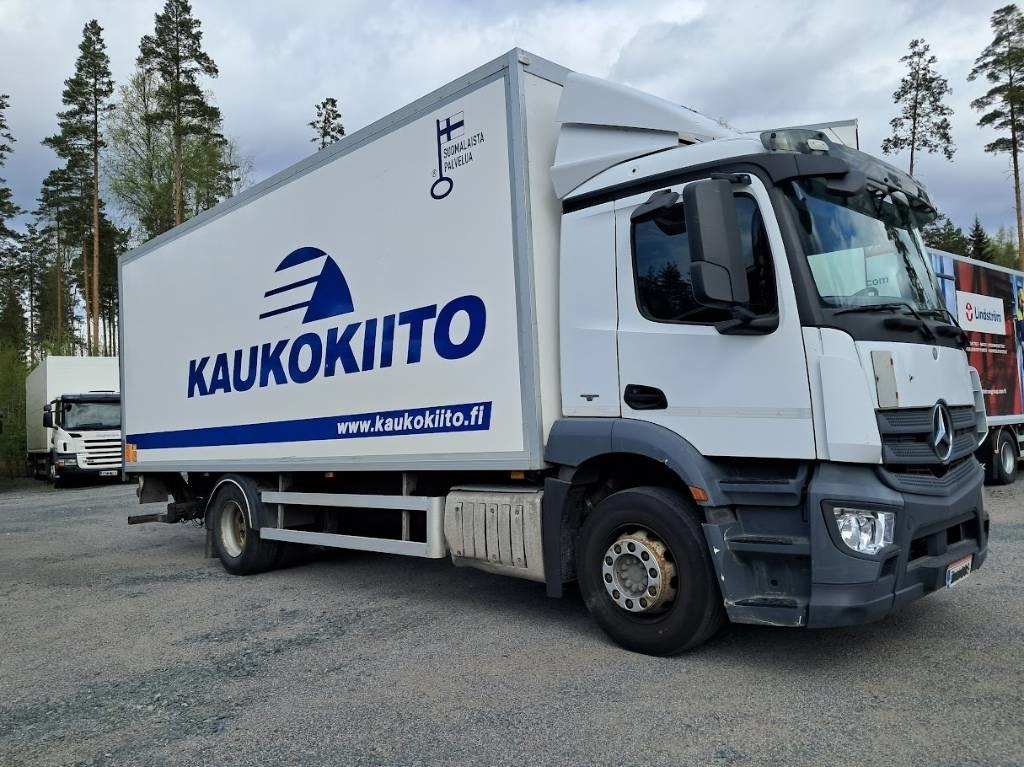 Mercedes-Benz Antos 1824L - Camion fourgon: photos 3 Mercedes-Benz Antos 1824L - Camion fourgon: photos 3