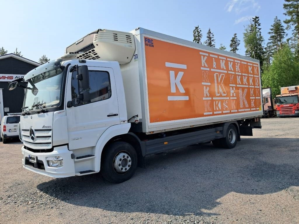 Mercedes-Benz Atego 1524 - Camion frigorifique: photos 1 Mercedes-Benz Atego 1524 - Camion frigorifique: photos 1