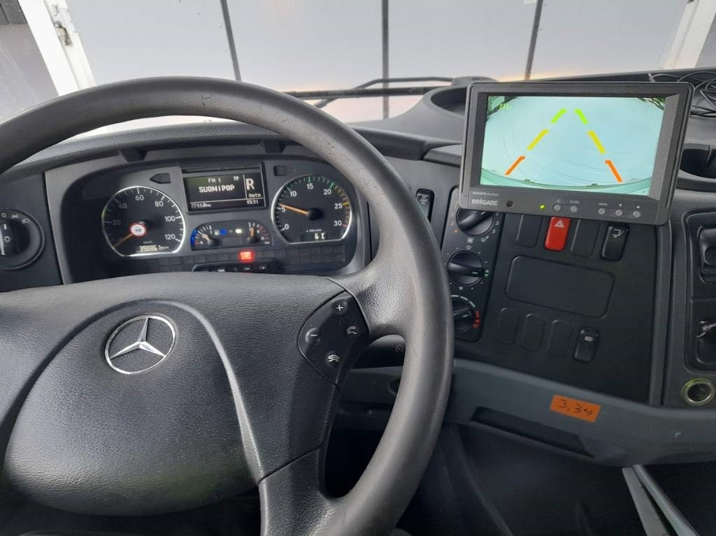 Mercedes-Benz Atego - Camion fourgon: photos 4 Mercedes-Benz Atego - Camion fourgon: photos 4