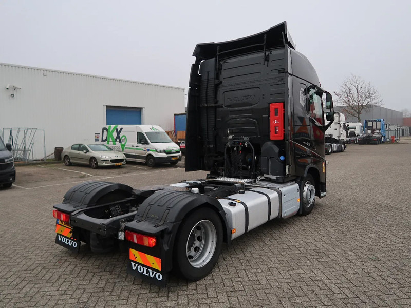 Volvo FH 420 Glob, i-shift, Euro 6, 2 Tanks, TUV, NL Truck, TOP! - Tracteur routier: photos 5 Volvo FH 420 Glob, i-shift, Euro 6, 2 Tanks, TUV, NL Truck, TOP! - Tracteur routier: photos 5
