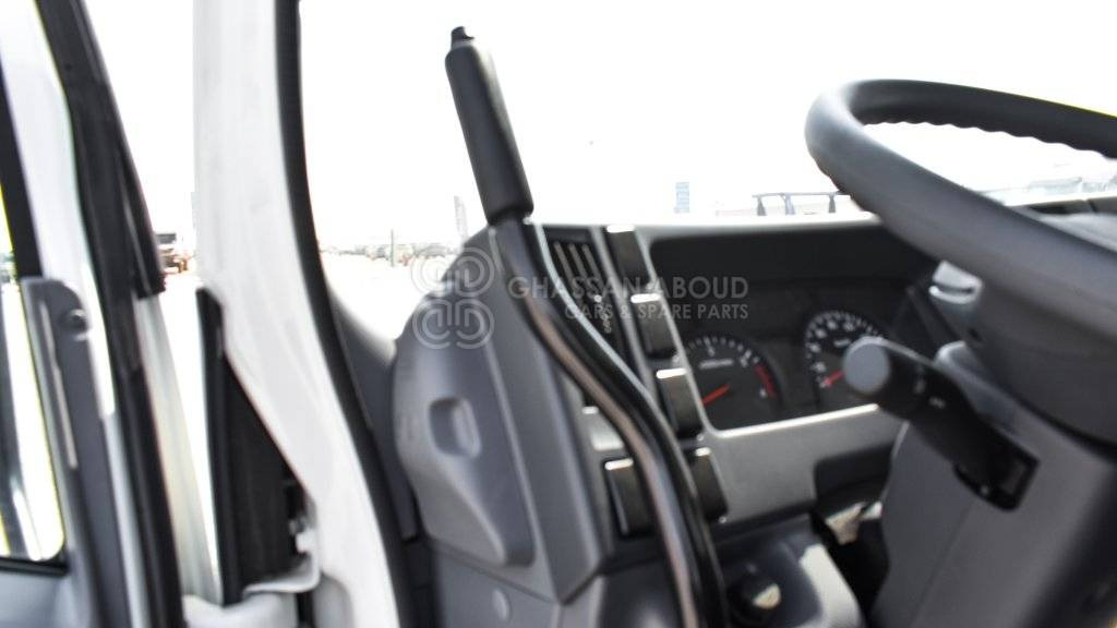 ISUZU NPR 75 DUMP TRUCK - Camion benne: photos 5 ISUZU NPR 75 DUMP TRUCK - Camion benne: photos 5