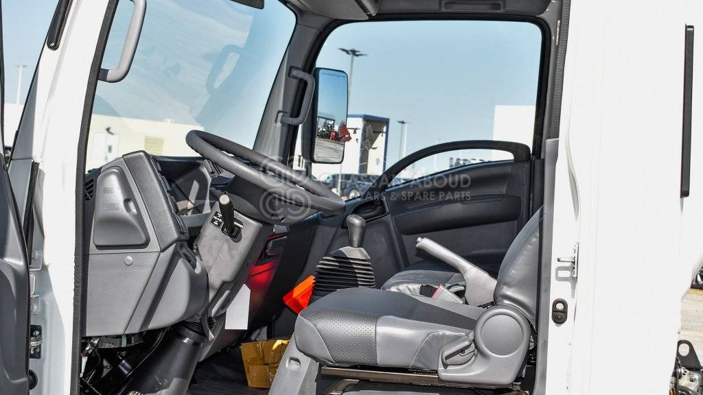 ISUZU NPR 75 LONG CHASSIS PAYLOAD 4.7 TON APPROX 4×2 W/ AC MY24 - Châssis cabine: photos 5 ISUZU NPR 75 LONG CHASSIS PAYLOAD 4.7 TON APPROX 4×2 W/ AC MY24 - Châssis cabine: photos 5