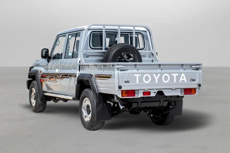 Toyota Land Cruiser Pick Up LC79 4x4 DC - Pick-up: photos 5 Toyota Land Cruiser Pick Up LC79 4x4 DC - Pick-up: photos 5