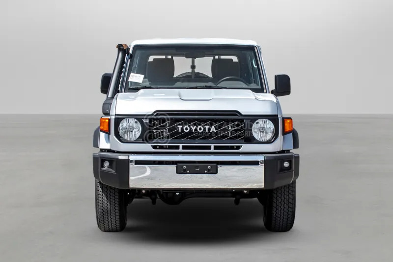 Toyota Land Cruiser Pick Up LC79 4x4 DC - Pick-up: photos 2 Toyota Land Cruiser Pick Up LC79 4x4 DC - Pick-up: photos 2