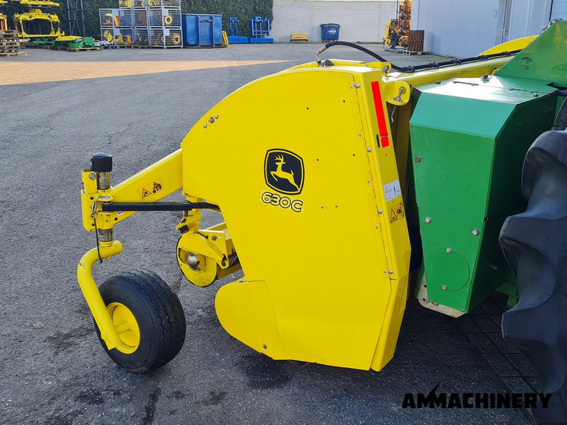 John Deere 630C pick-up - Accessoire aux ensileuses: photos 4 John Deere 630C pick-up - Accessoire aux ensileuses: photos 4