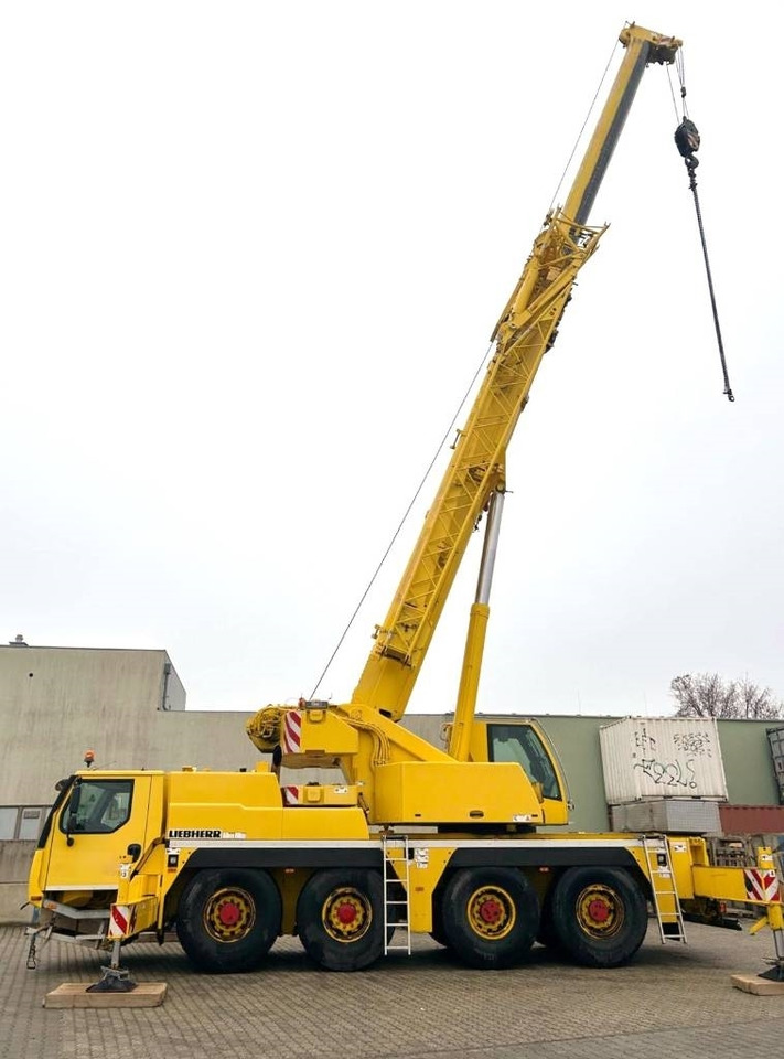 Liebherr LTM 1070-4.2 - Grue tout-terrain: photos 2 Liebherr LTM 1070-4.2 - Grue tout-terrain: photos 2