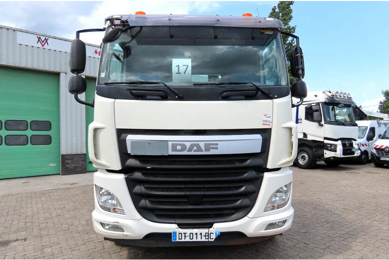 DAF CF 460 HYVA, Frigo, sleeper.RETARDER, EXCELLENT CONDITION/ STAAT!! - Camion ampliroll: photos 2 DAF CF 460 HYVA, Frigo, sleeper.RETARDER, EXCELLENT CONDITION/ STAAT!! - Camion ampliroll: photos 2