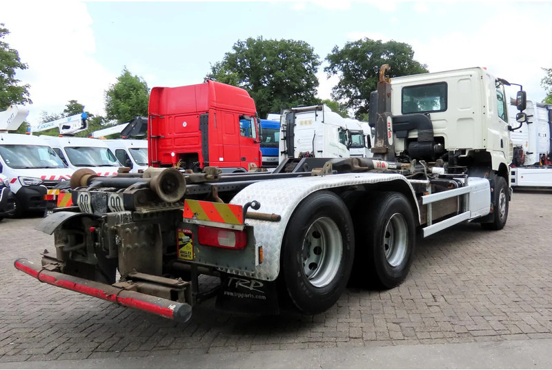 DAF CF 460 HYVA, Frigo, sleeper.RETARDER, EXCELLENT CONDITION/ STAAT!! - Camion ampliroll: photos 5 DAF CF 460 HYVA, Frigo, sleeper.RETARDER, EXCELLENT CONDITION/ STAAT!! - Camion ampliroll: photos 5