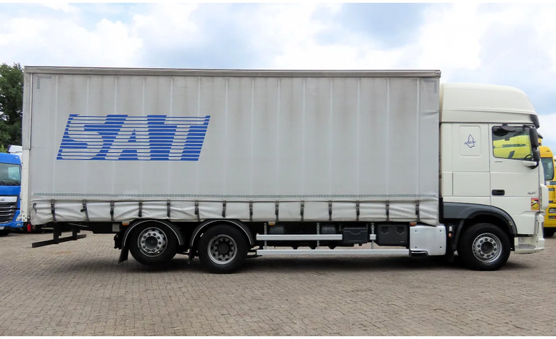 DAF XF 530 6x2 Frigo, lift roof, moving axel, P-cooling, etc - Camion à rideaux coulissants: photos 5 DAF XF 530 6x2 Frigo, lift roof, moving axel, P-cooling, etc - Camion à rideaux coulissants: photos 5