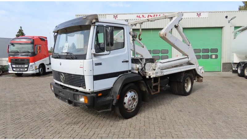 Mercedes-Benz 1514 Manual diesel pomp. Very clean - Camion - système de câble: photos 2 Mercedes-Benz 1514 Manual diesel pomp. Very clean - Camion - système de câble: photos 2