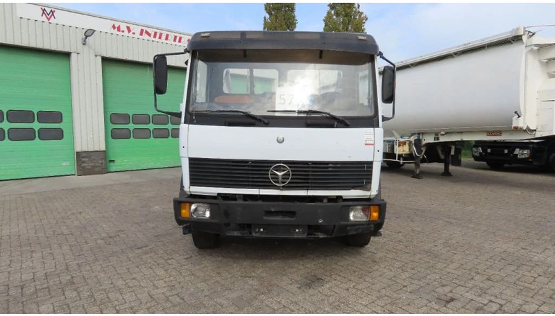 Mercedes-Benz 1514 Manual diesel pomp. Very clean - Camion - système de câble: photos 4 Mercedes-Benz 1514 Manual diesel pomp. Very clean - Camion - système de câble: photos 4