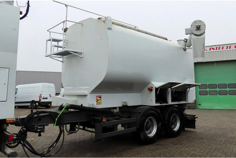 Samro AUGER + Air. 4 comp. - Remorque citerne: photos 3 Samro AUGER + Air. 4 comp. - Remorque citerne: photos 3
