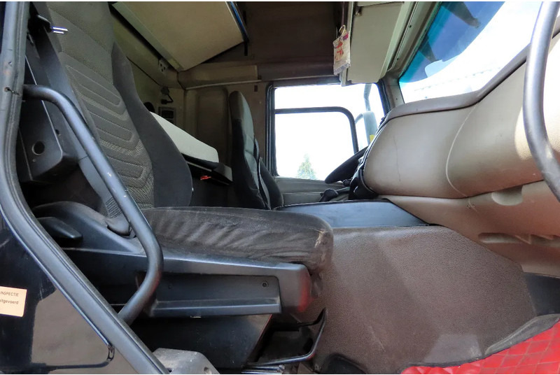 Tracteur routier DAF CF 85.460 Manual gearbox: photos 16