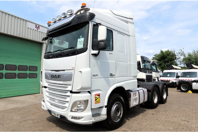 DAF XF 530 6x4 Retarder, Frigo, P-Cool, 2 beds - Tracteur routier: photos 1 DAF XF 530 6x4 Retarder, Frigo, P-Cool, 2 beds - Tracteur routier: photos 1