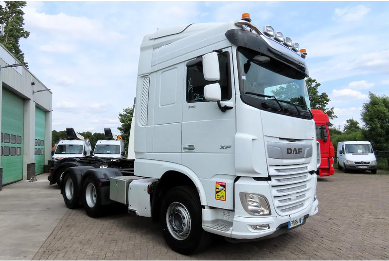 DAF XF 530 6x4 Retarder, Frigo, P-Cool, 2 beds - Tracteur routier: photos 2 DAF XF 530 6x4 Retarder, Frigo, P-Cool, 2 beds - Tracteur routier: photos 2
