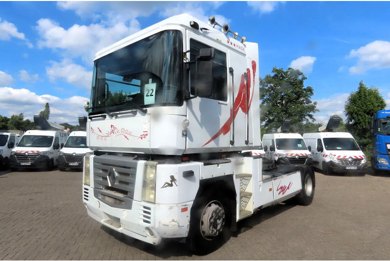Renault Magnum 440 Mack! Manual gearbox. Royal truck - Tracteur routier: photos 3 Renault Magnum 440 Mack! Manual gearbox. Royal truck - Tracteur routier: photos 3
