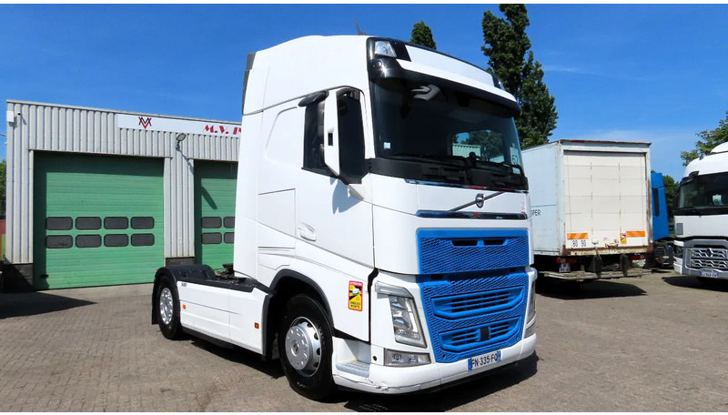 Volvo FH 500 YV2RT40A5LB301456 2X FUELTANK, PARKING AIRCO, FRIGO - Tracteur routier: photos 3 Volvo FH 500 YV2RT40A5LB301456 2X FUELTANK, PARKING AIRCO, FRIGO - Tracteur routier: photos 3