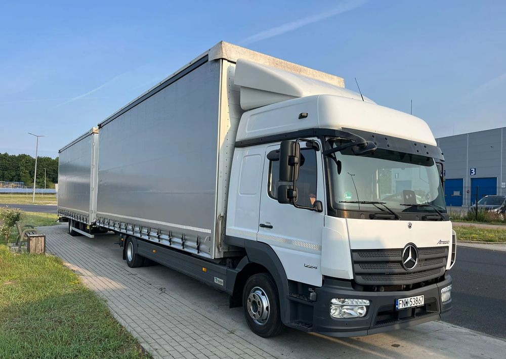 Mercedes-Benz ATEGO - Camion à rideaux coulissants: photos 2 Mercedes-Benz ATEGO - Camion à rideaux coulissants: photos 2