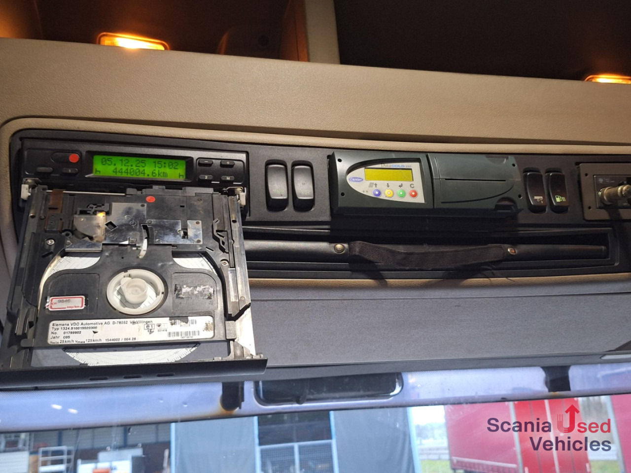 SCANIA R 420 LB6x2MNB Analog Tacho Rohrbahnen Komplettzug - Utilitaire frigorifique: photos 5 SCANIA R 420 LB6x2MNB Analog Tacho Rohrbahnen Komplettzug - Utilitaire frigorifique: photos 5