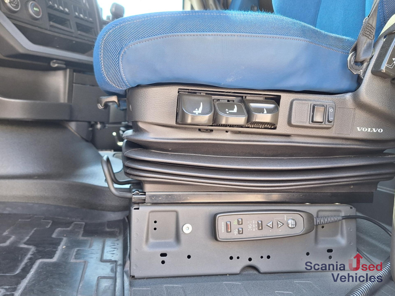 VOLVO FH 500 Lowliner NEW MODEL ! - Tracteur routier: photos 2 VOLVO FH 500 Lowliner NEW MODEL ! - Tracteur routier: photos 2