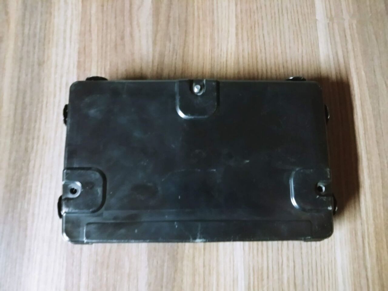 DAF Electronic Light Controller ELC 1884393   DAF CF65 LF45 - Bloc de gestion pour Camion: photos 4 DAF Electronic Light Controller ELC 1884393   DAF CF65 LF45 - Bloc de gestion pour Camion: photos 4